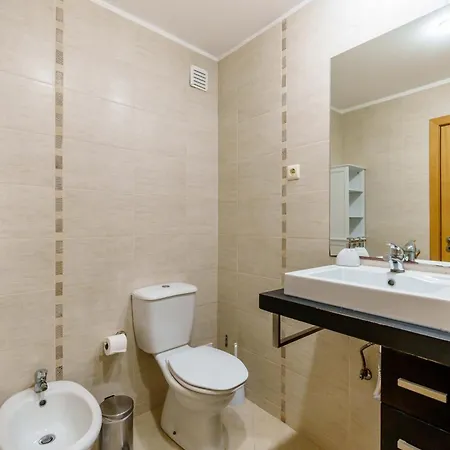 Spectacular 2 Bed Apartment, Huge Terrace And Sea View Апартаменты *