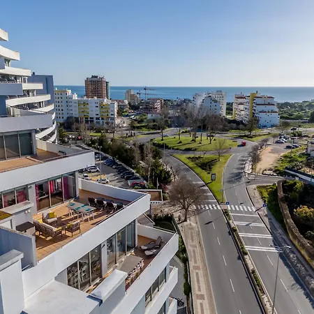 Spectacular 2 Bed Apartment, Huge Terrace And Sea View Апартаменты