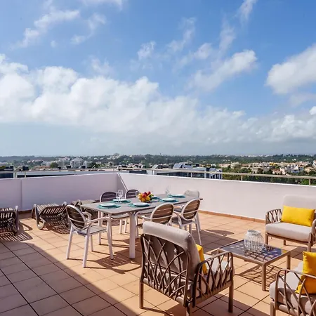 Spectacular 2 Bed Apartment, Huge Terrace And Sea View * 波尔蒂芒