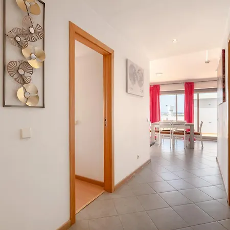 Spectacular 2 Bed Apartment, Huge Terrace And Sea View Lejlighed