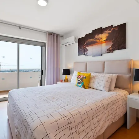 Lejlighed Spectacular 2 Bed Apartment, Huge Terrace And Sea View Portimão
