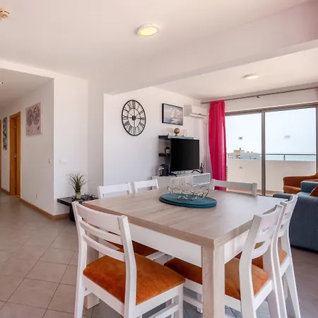 Apartment Spectacular 2 Bed Apartment, Huge Terrace And Sea View