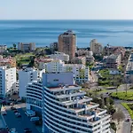 Spectacular 2 Bed Apartment, Huge Terrace And Sea View Διαμέρισμα Portimão