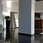 Spectacular 2 Bed Apartment, Huge Terrace And Sea View Διαμέρισμα Portimão