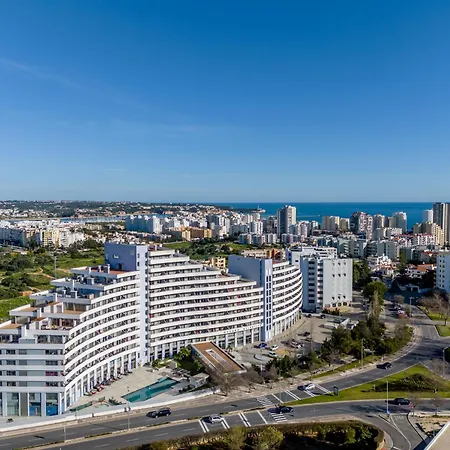 Spectacular 2 Bed Apartment, Huge Terrace And Sea View * Portimão